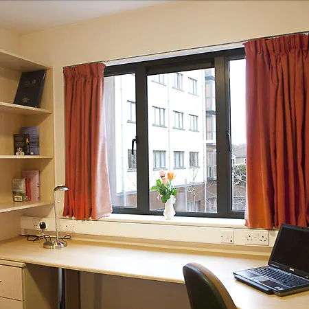 Hall Отель Корк