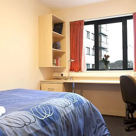Hall Hotel
